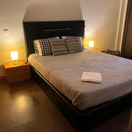 Invicta House Gold * Porto