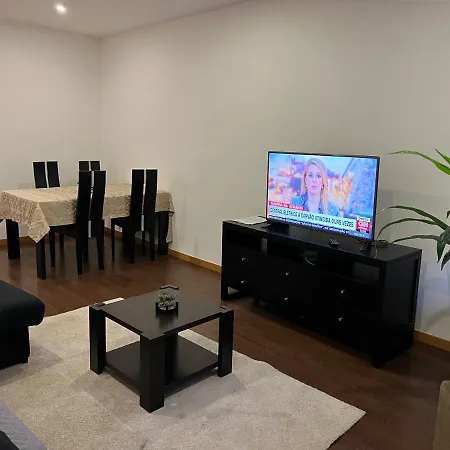 Invicta House Gold Apartment *